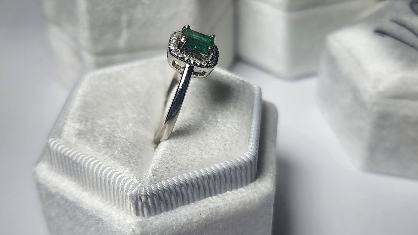 Exquisite Swat Emerald Silver Ring with Rhodium Plating and Cubic Zirconia Accents