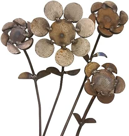 Rustic Recycled Metal Welded Flower Yard Art Garden Decoration